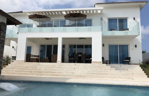 Costambar Villa | Private Villa-4 bedroom 4.5 bath-Lifestyle Holiday Vacation Resort-Puerto Plata.
