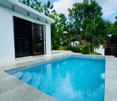 Silang Villa | PRIVATE VILLA IN TAGAYTAY with PRIVATE POOL and Basketball Court LMN PLACE