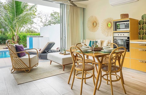 Puerto Aventuras Cottage | Private. villa | private pool | canal access