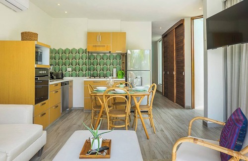 Puerto Aventuras Cottage | Private. villa | private pool | canal access