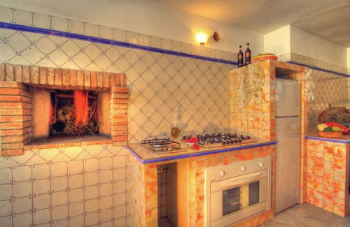 Montepulciano Villa | Private Villa with hot tub, private pool, A/C, WIFI, TV, patio, pets allowed, panoramic view