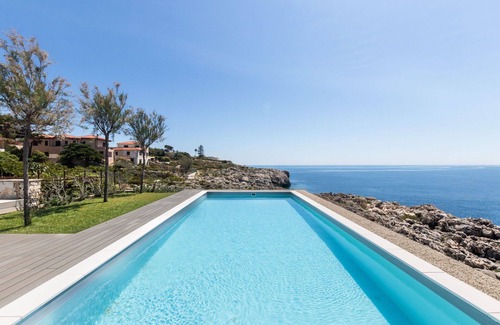 Plemmirio Villa | Private Villa with A/C, WIFI, private pool, TV, patio, panoramic view, parking, close to Syracuse