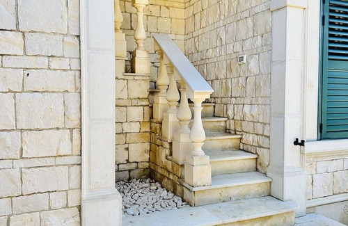 Donnalucata Villa | Private Villa with private pool, WIFI, hot tub, A/C, TV, patio, pets allowed, panoramic view