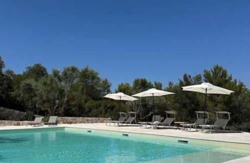 Alberobello Villa | Private Villa with A/C, WIFI, private pool, TV, pets allowed, parking, close to Alberobello