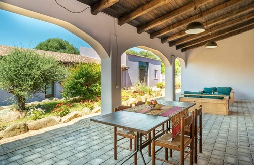 Viddalba House | Private Villa with WIFI, private pool, A/C, TV, patio, pets allowed, panoramic view, parking