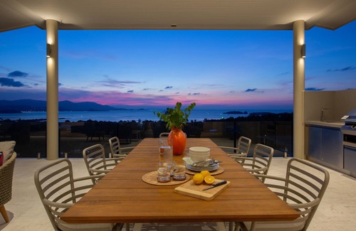 Moo 5 Villa | Private Villa with Large Living Area, Family Infinity Pool, Incredible Sunset