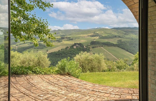 Radda in Chianti Villa | Private Villa with private pool, hot tub, WIFI, TV, patio, panoramic view, close to Greve In Chianti