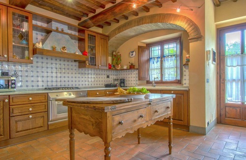 Certaldo Villa | Private Villa with private pool, WIFI, TV, patio, panoramic view, parking, close to San Gimignano
