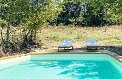 Bollano House | Private Villa with WIFI, private pool, A/C, TV, patio, pets allowed, panoramic view, parking