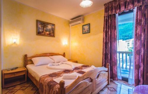Petrovac Hotel | Privatni smjestaj Toljic