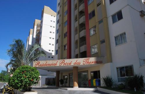 J Jeriquara Apartment | Prive das Thermas I Caldas Novas - ACHEI FERIAS - com roupa de cama