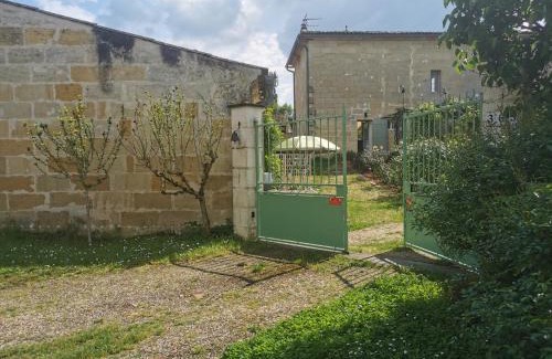 Sainte-Terre House | Proche Saint-Émilion, confortable gîte rénové avec terrasse - 2 personnes