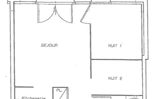 Bagneres-de-Luchon Apartment | Proche Thermes - T2 Cabine avec Balcon, Parking et Wifi - Animaux admis - FR-1-313-170