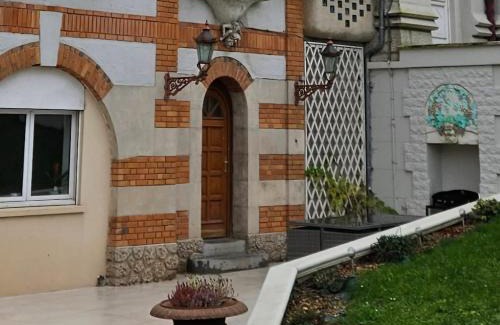 Famars Apartment | Proche Valenciennes - Maison 180 m2 dans dépendances château
