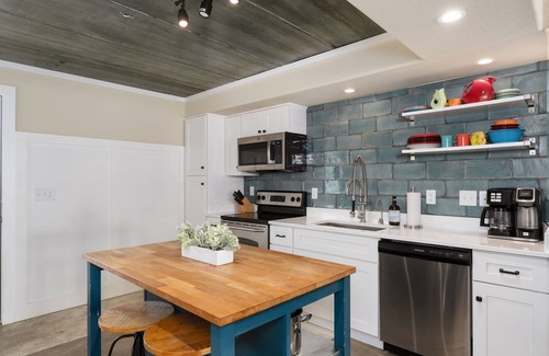 Kill Devil Hills Condo | Professionally Designed Oasis, Budget & Pup Friendly, Walk-in Shower, Pools!