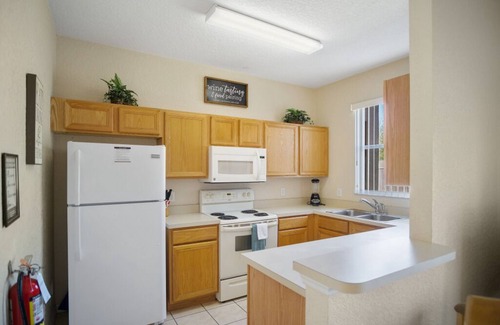 Regal Palms Resort | PROMO 10% WEEKLY DISCOUNT! Resort-Style 3BR Townhouse Close to Theme Parks