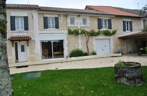 Leguillac-de-Cercles House | PROMOTION Quality accommodation