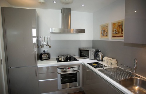 Newcastle-upon-Tyne Apartment | Properties Unique | Cherry