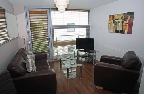Newcastle-upon-Tyne Apartment | Properties Unique | Cherry