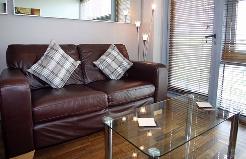Newcastle-upon-Tyne Apartment | Properties Unique | Cherry