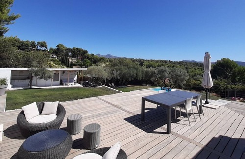 Aubagne House | Property at the foot of the Pagnol hills, 15 minutes from Cassis