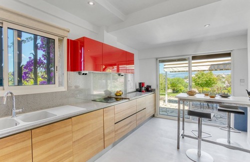 Cannes La Bocca Villa | Propriété Avec Deux Maisons vue mer Panoramique