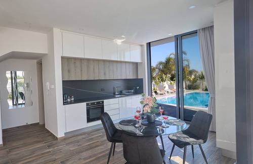 Pernera Cottage | Protaras Almaria Villa ALM28 - a villa that sleeps 6 guests in 3 bedrooms
