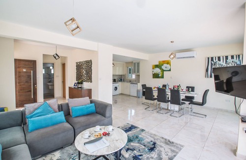 Protaras Cottage | Protaras Mesogeios Villa ME16 - a villa that sleeps 10 guests in 4 bedrooms