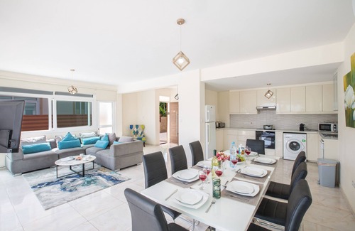 Protaras Cottage | Protaras Mesogeios Villa ME16 - a villa that sleeps 10 guests in 4 bedrooms