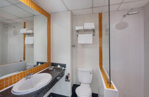 Chiawa Conservancy Hotel | Protea Hotel by Marriott Lusaka Cairo Road