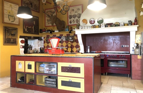 Oppede House | PROVENCE-A large characteristic and original house- 16 persons-
