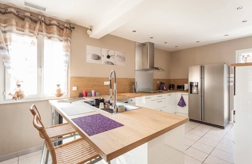 Montady Villa | Providence 8 pers private Jacuzzi, private pool, 15 minutes from the sea