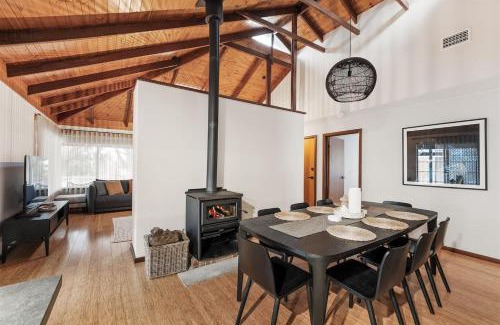 Dunsborough House | Prowse Beach House Family Fun and Ocean Adventures