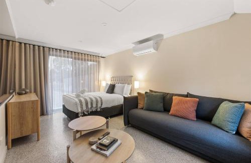Dunsborough House | Prowse Beach House Family Fun and Ocean Adventures