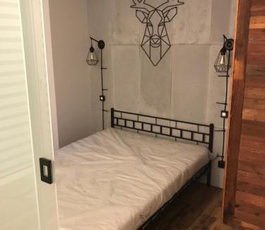 Lagiewniki Apartment | Pszczelna Loft