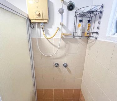 Puchong Apartment | Puchong, 1-12pax, Projector, Free WiFi, 3BR