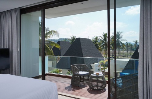 Kuta Hotel | Pullman Lombok Merujani Mandalika Beach Resort
