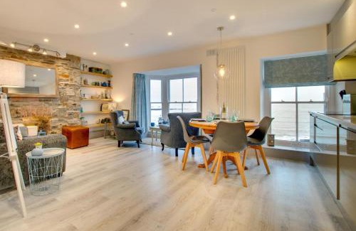 Aberystwyth Apartment | Pumlumon Penthouse