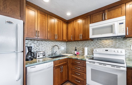 Keauhou Condo | Punahele A301: Panoramic Views 3 Bed, 3 Bath Open Living Areas and Ocean Vistas