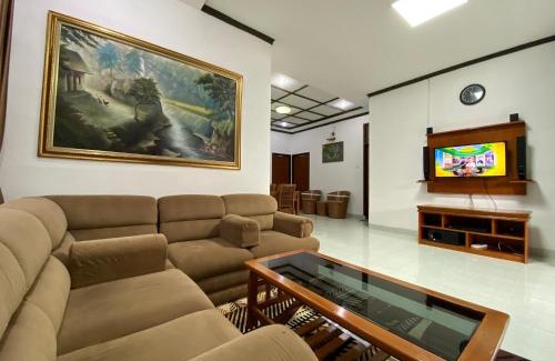 Cipanas Villa | Puncak Villa Lotus D33