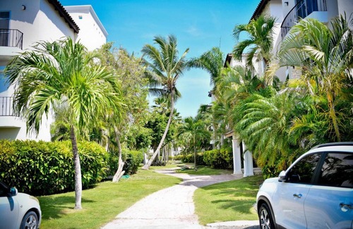 Bavaro Apartment | Punta Cana - Apartment - Sleeps 4 - Pool - Hot Tub