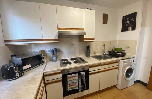 Inverkeithing Apartment | Pure East Coast Trainline by Three Bridges Apartments