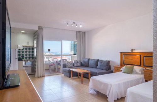 Fuengirola City Centre Apartment | Pyr Aparthotel studio