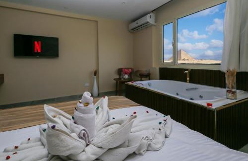 Kafrat al Jabal Hotel | pyramids palace view