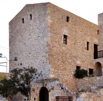 Yerolimin Hotel | Pyrgoi Theodorakaki: O Gerolimenas