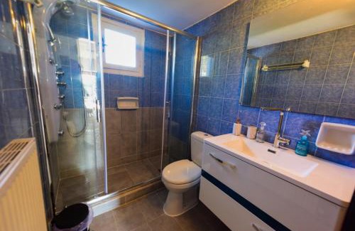 Pythagorion House | PYTHAGORIO MAGIC VIEw