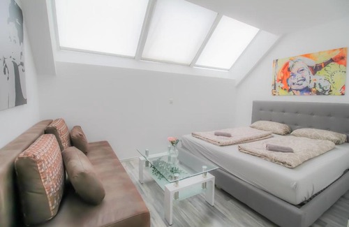Leopoldstadt Apartment | Q Luxurious duplex apartment in Praterstern area