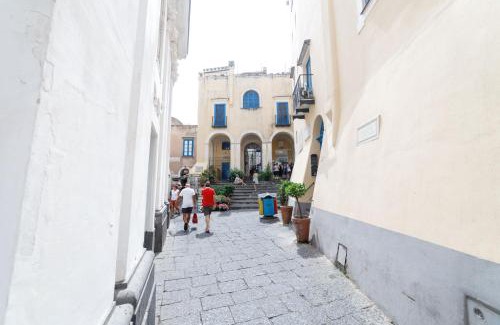 Capri Apartment | Qasar Luxury Suite - in Capri's Piazzetta