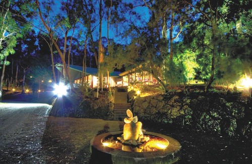 Lorne Hotel | Qdos