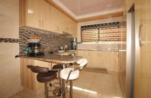 Emfuleni Apartment | Qhephulitshe
